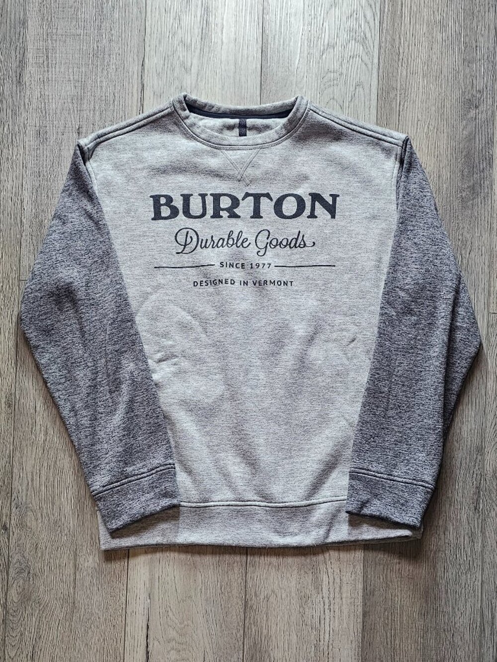 Burton MB Oak Crewneck Sweatshirt Gray Heathered Men´s Small Thumbholes